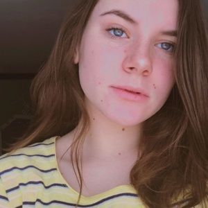 Meet your Posher, Eva